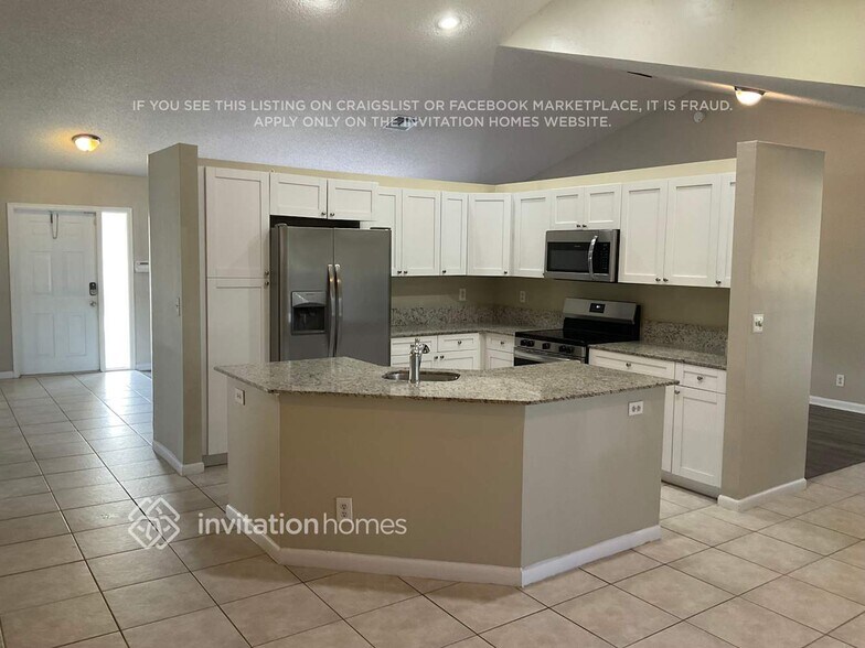 Building Photo - 9714 Sun Pointe Dr