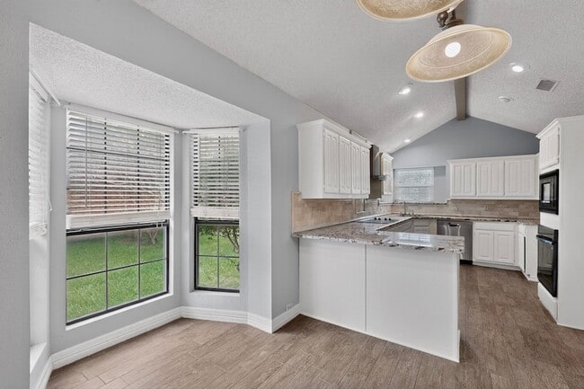 Building Photo - 1207 Mistywood Ln