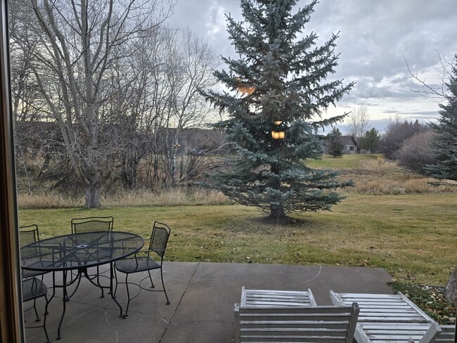 Building Photo - 3300 Graf St