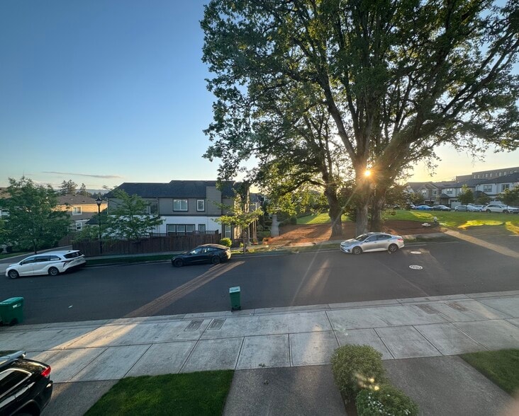 View from the kitchen - 13102 SW Aubergine Ter