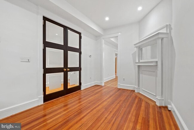 Building Photo - 1411 King St