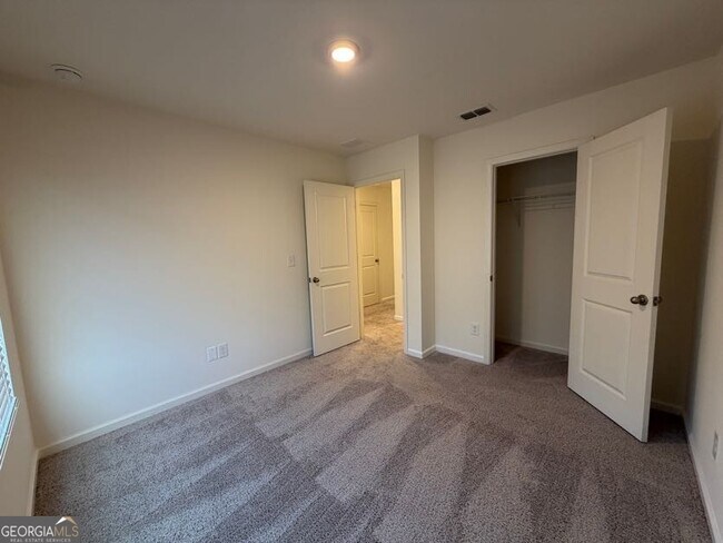 Building Photo - 3520 Condor Ct