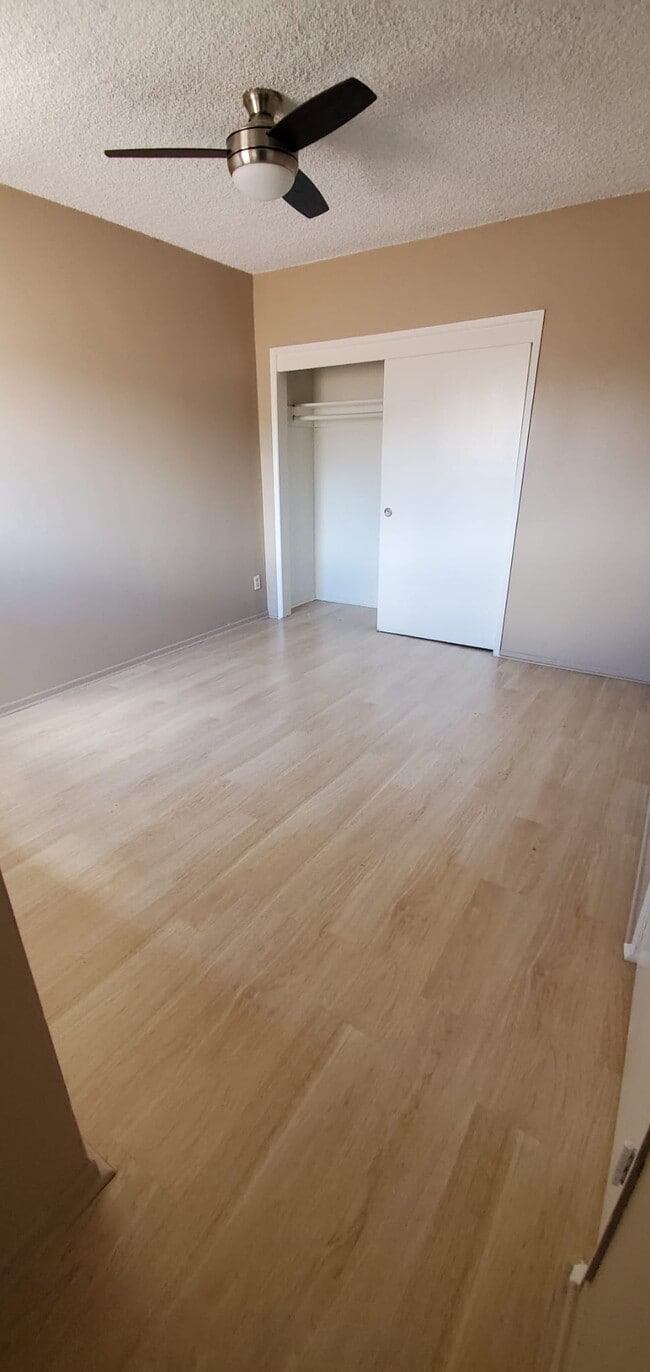 Bedroom 2 - 2711 S Redondo Blvd