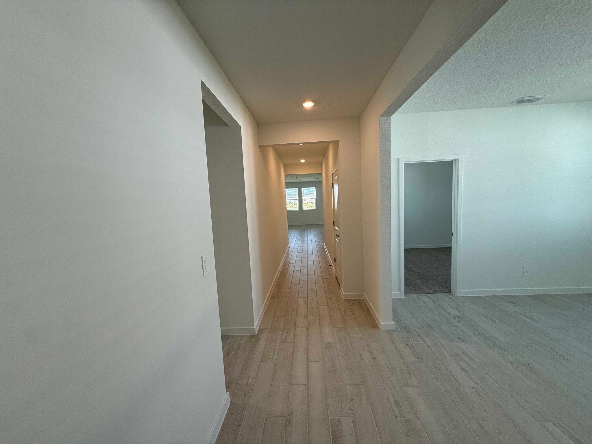 Building Photo - 74 Tequesta Ct