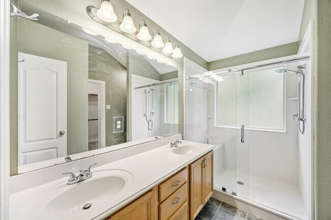 Building Photo - 8218 Silver Lure Dr