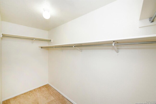 Building Photo - 16134 Branching Oaks