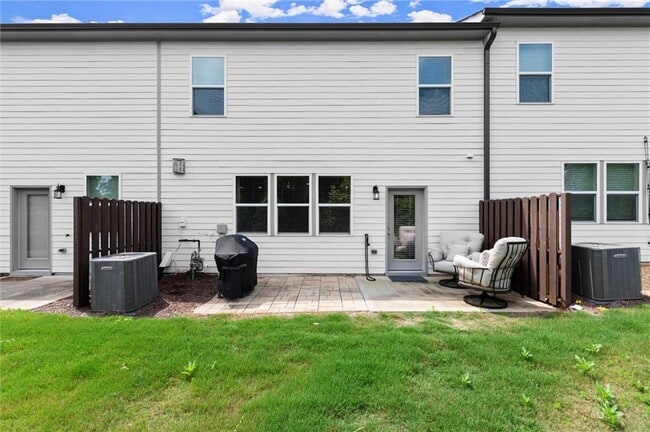 Building Photo - 5975 Osgood Pl