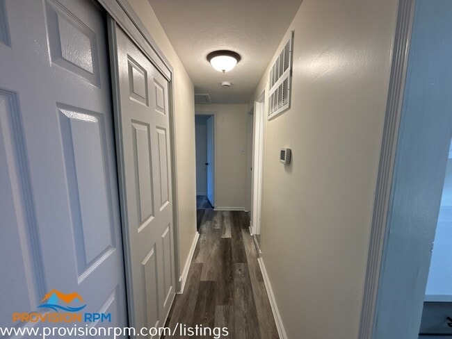 Building Photo - 9102 Pennswood Dr