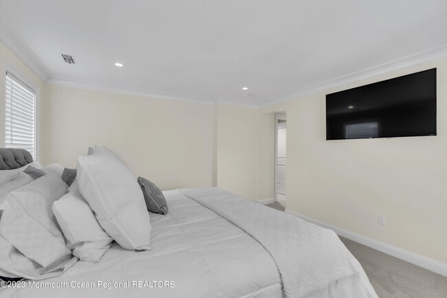 Building Photo - 502 Brighton Ave