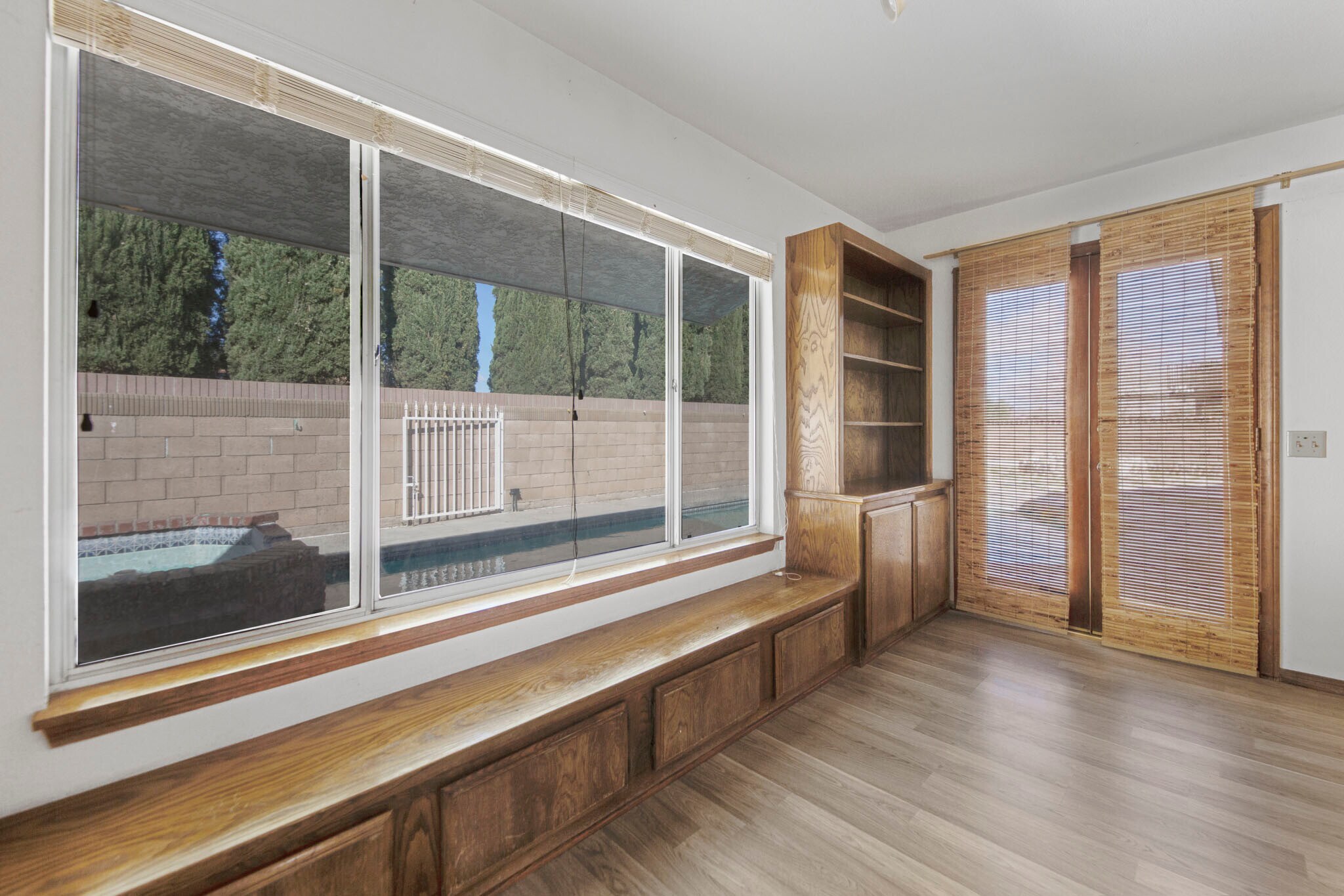 Building Photo - 2503 Brentwood Dr
