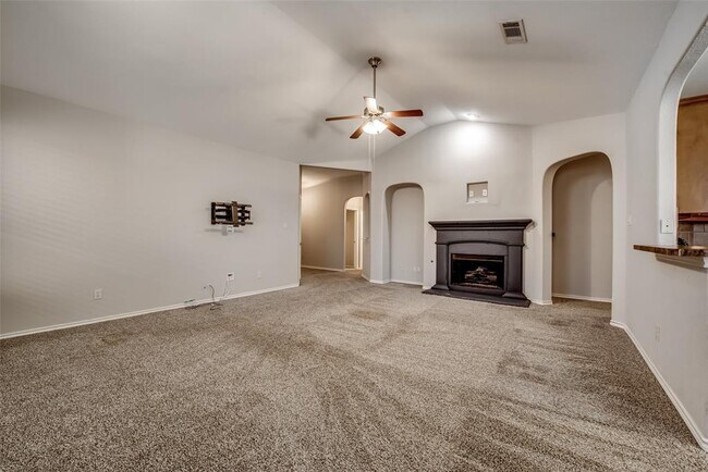 Building Photo - 1217 Nora Ln