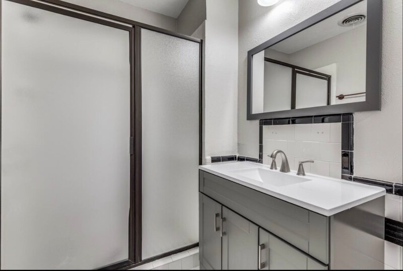 Building Photo - 3624 W Biddison St