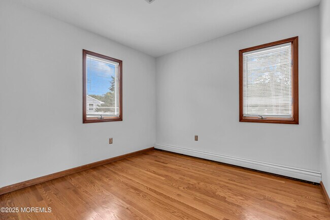 Building Photo - 1280 Whitesville Rd