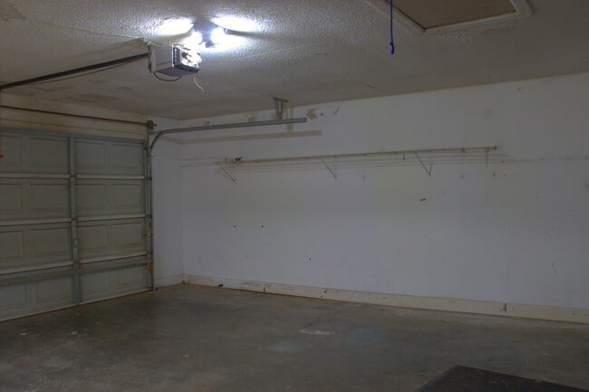 Building Photo - 1007 Kinsey Dr SE