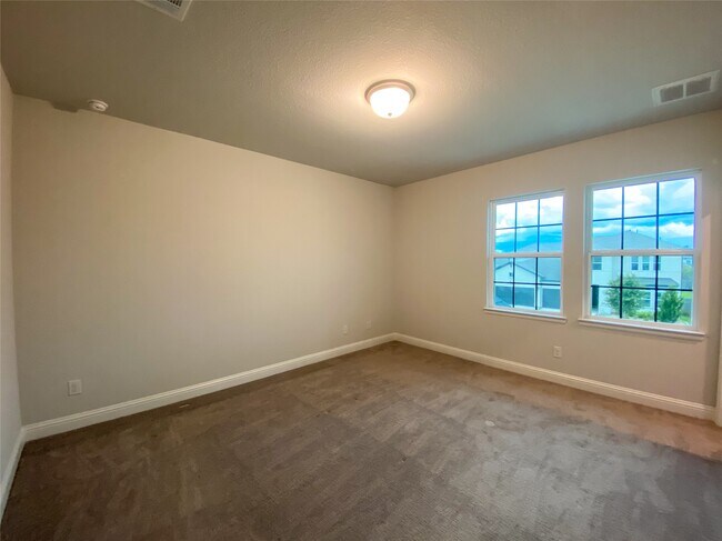Building Photo - 10011 Serenity Grv Dr