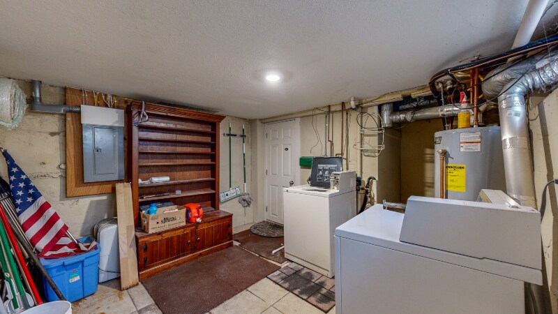 Building Photo - 620 2nd Ave NW