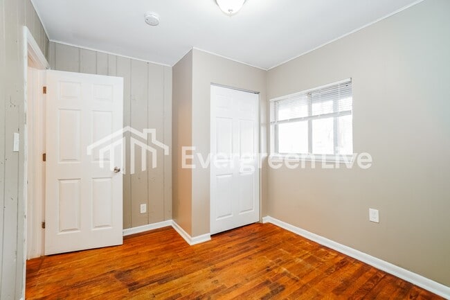 Building Photo - 1171 Studer Ave