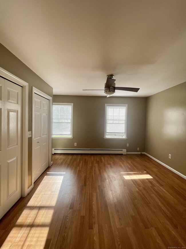 Building Photo - 72 Kingfisher Cir