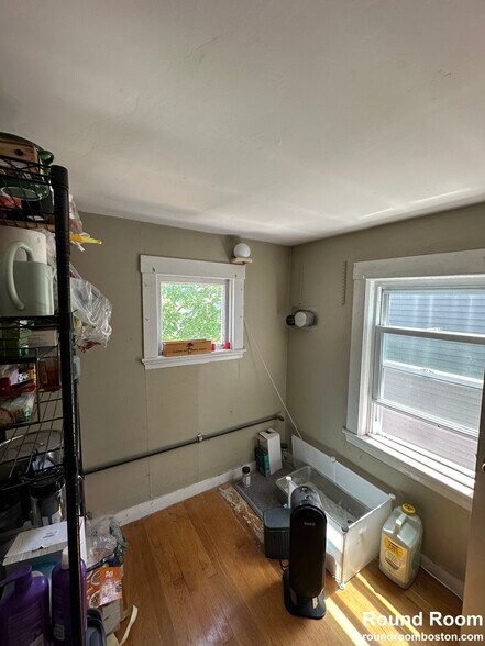 Building Photo - 282 Summer St