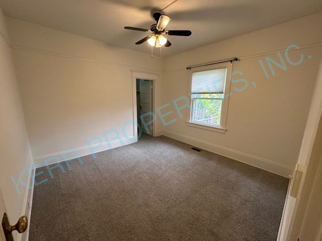 Building Photo - 2703 SE 71st Ave