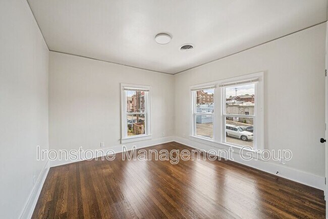 Building Photo - 1435 S Peoria Ave