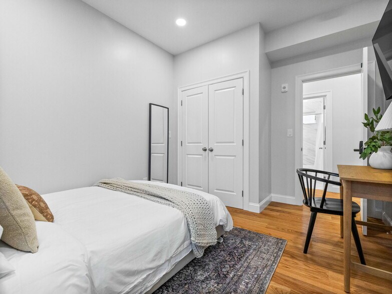 Building Photo - 1 Central Sq