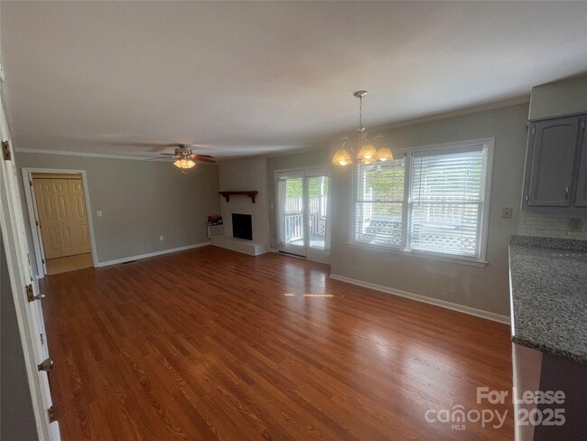 Building Photo - 6160 Timberlane Terrace
