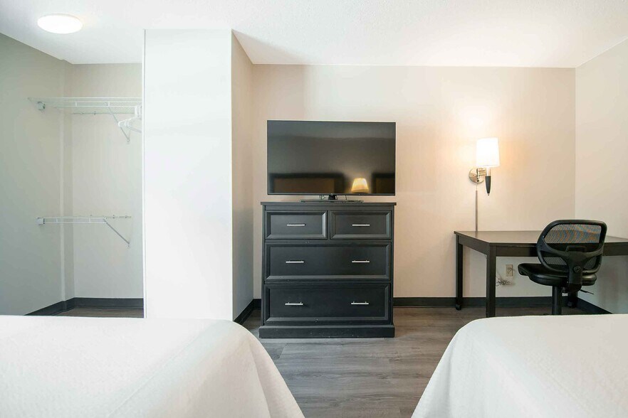 Building Photo - Furnished Studio-Tucson - Grant Road