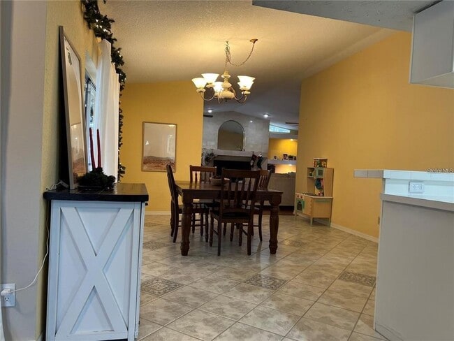 Building Photo - 8748 Forest Lake Dr