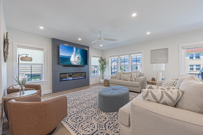 Building Photo - 26 S Rosborough Ave