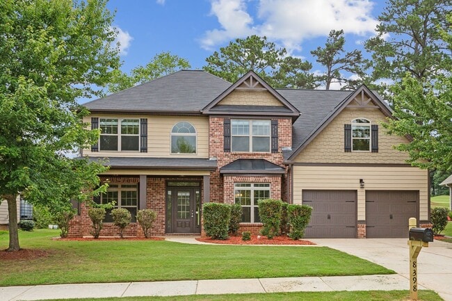 Primary Photo - 5 Bed 3 Bath in Jonesboro!