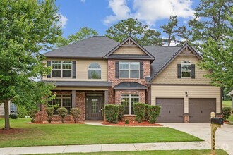 Building Photo - 5 Bed 3 Bath in Jonesboro!
