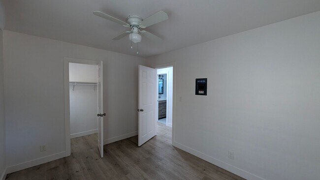 Building Photo - Charming 2-bedroom, 1-bath home in Imperial Beach just two blocks from the beach