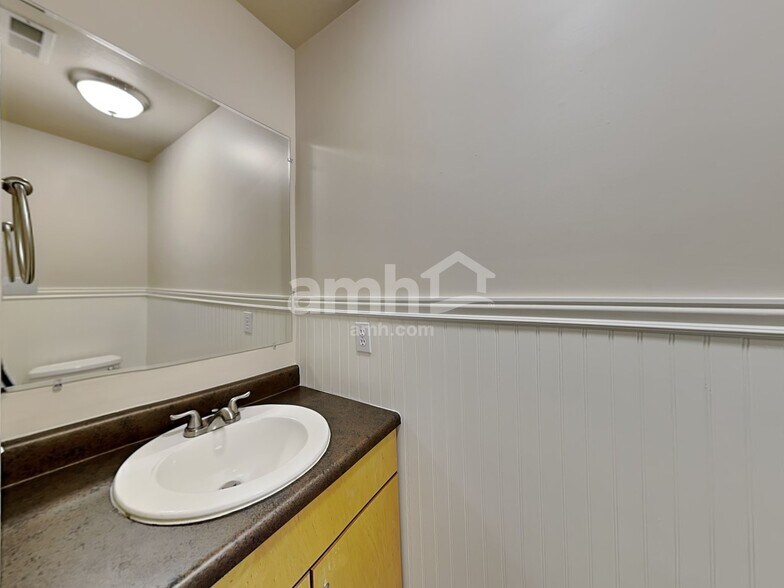 Building Photo - 15121 S Moab Way