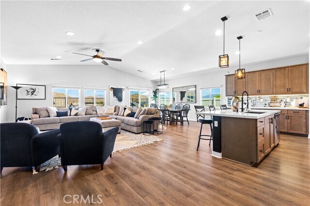 Building Photo - 30716 Foxhollow Dr