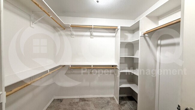 Building Photo - 7205 W Krall St