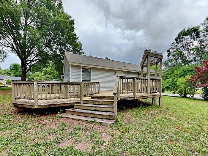 Building Photo - 9332 Winter Elm Ln
