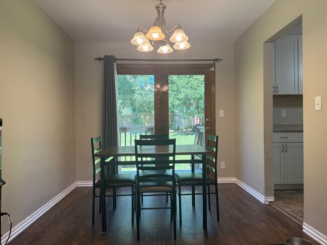 Building Photo - Raised Ranch Near Offutt AFB with Finished Basement & Oversized Garage