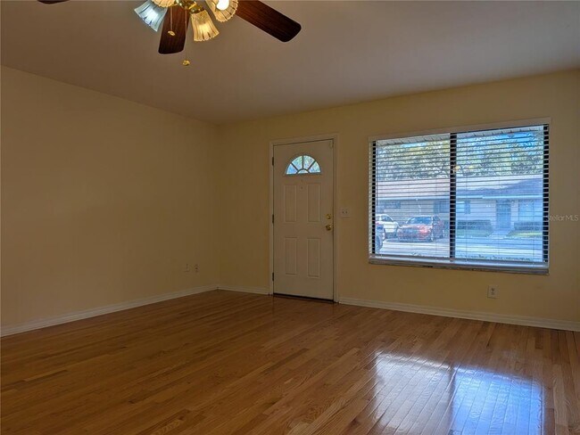 Building Photo - 725 Northlake Blvd