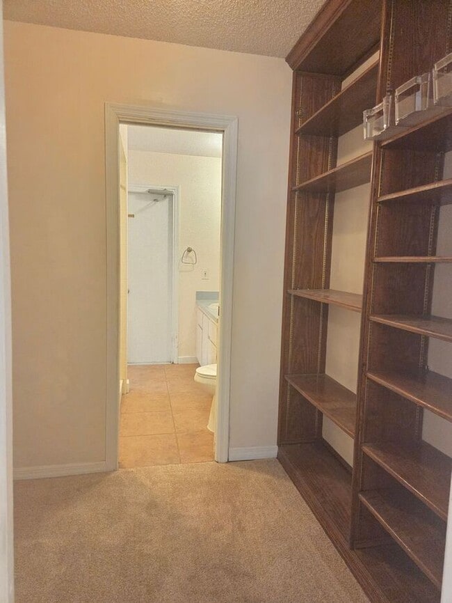 Building Photo - Rare 5BR Home for Rent in Mills 50 – Across from Lake Estelle