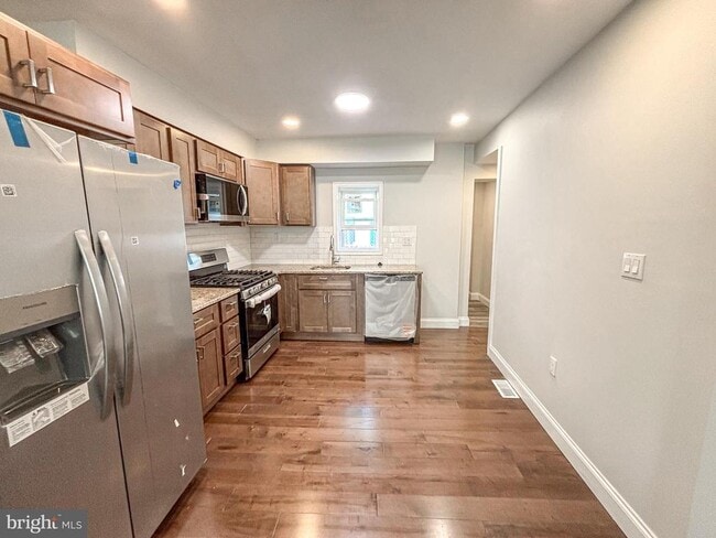 Building Photo - 1143 S Mole St