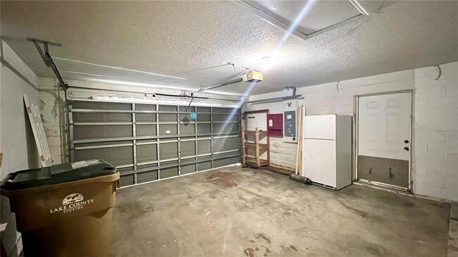 Building Photo - 16349 Coopers Hawk Ave