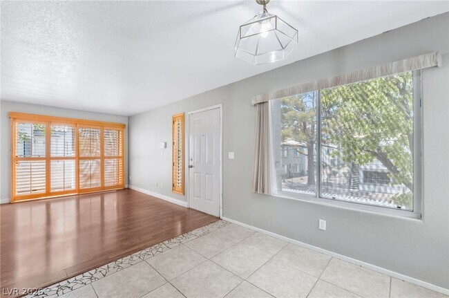 Building Photo - 3125 Casey Dr