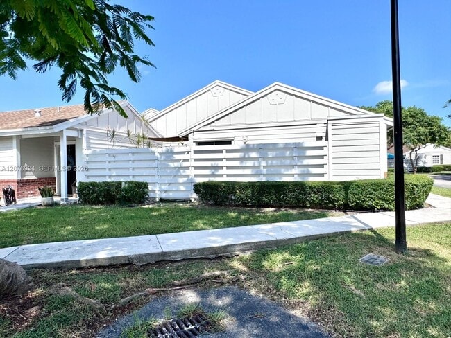 Building Photo - 13700 SW 149th Cir Ln