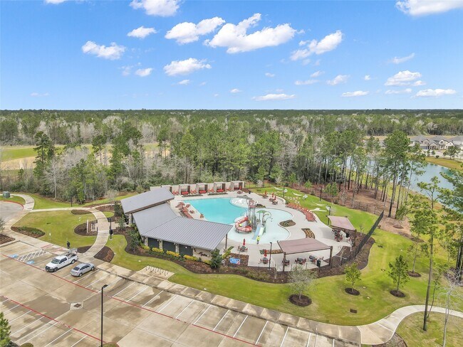 Building Photo - 16435 Big Hickory Dr
