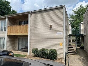 Building Photo - Second Floor 2BD/2BA Condo in Whispering Oaks!