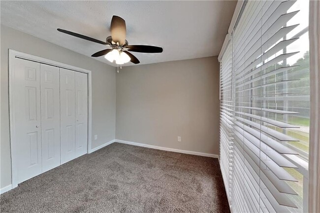 Building Photo - 170 Sterling Dr