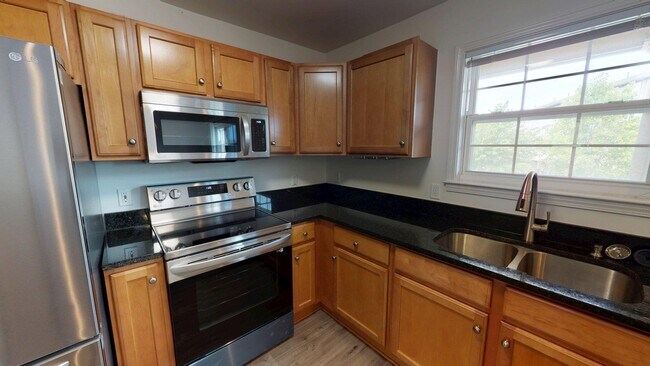 Building Photo - 2974 Barclay Way