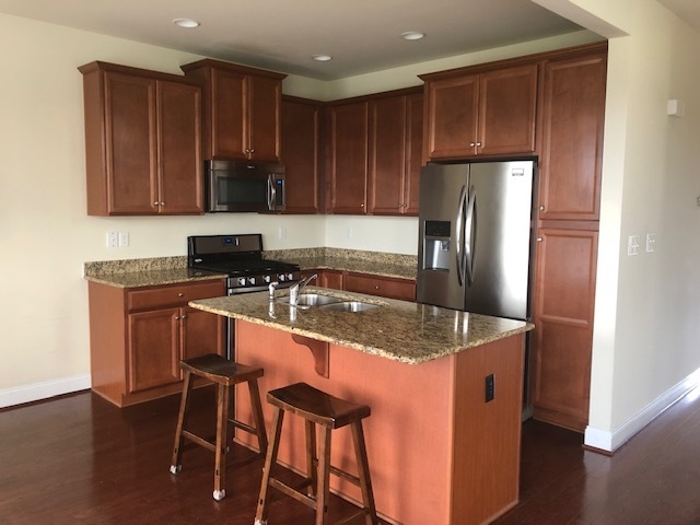 Building Photo - 661 Whitetail Dr
