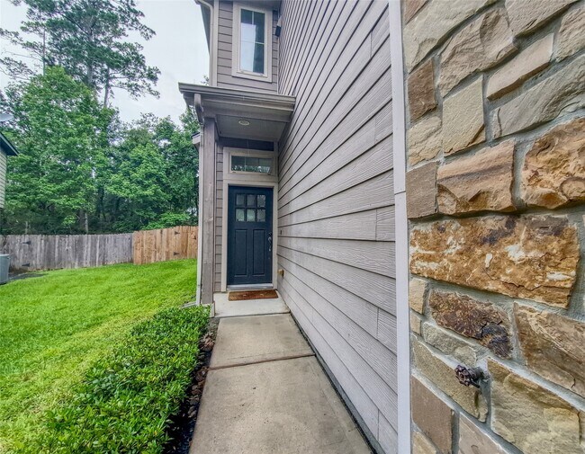 Building Photo - 26 Cheswood Manor Drive